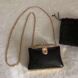 🆕hard shell Elegant Shoulder, crossbody Clutch gold color hardware & stones!